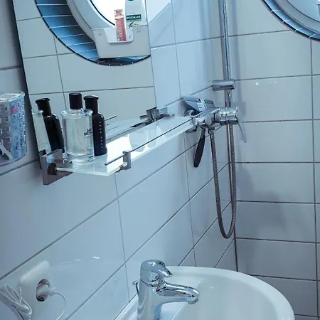 Cozy Spacious In Suelz Apartment